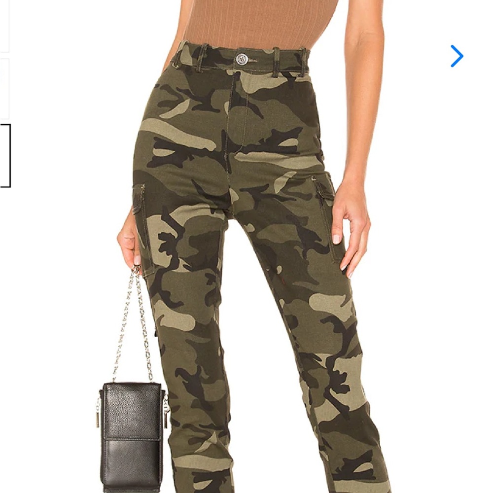 Lovers and Friends Porter Pants Camo Size: XS